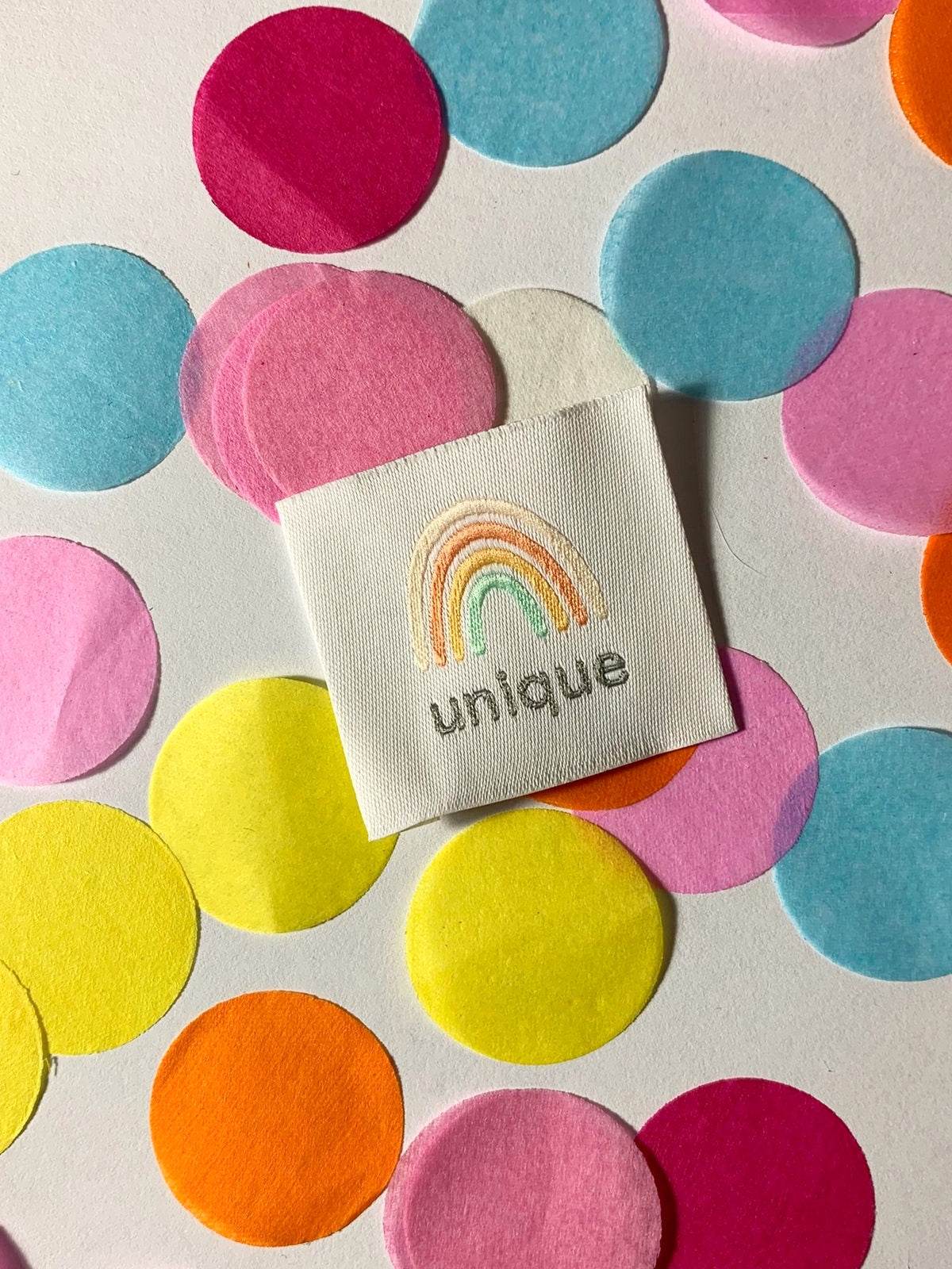 Etichetta ricamata Unique