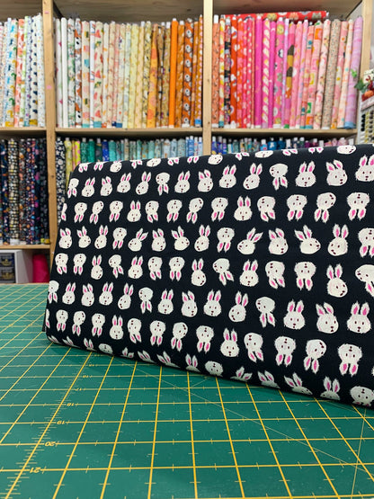 Cotone Americano Hello Alice Rushing Rabbit Black