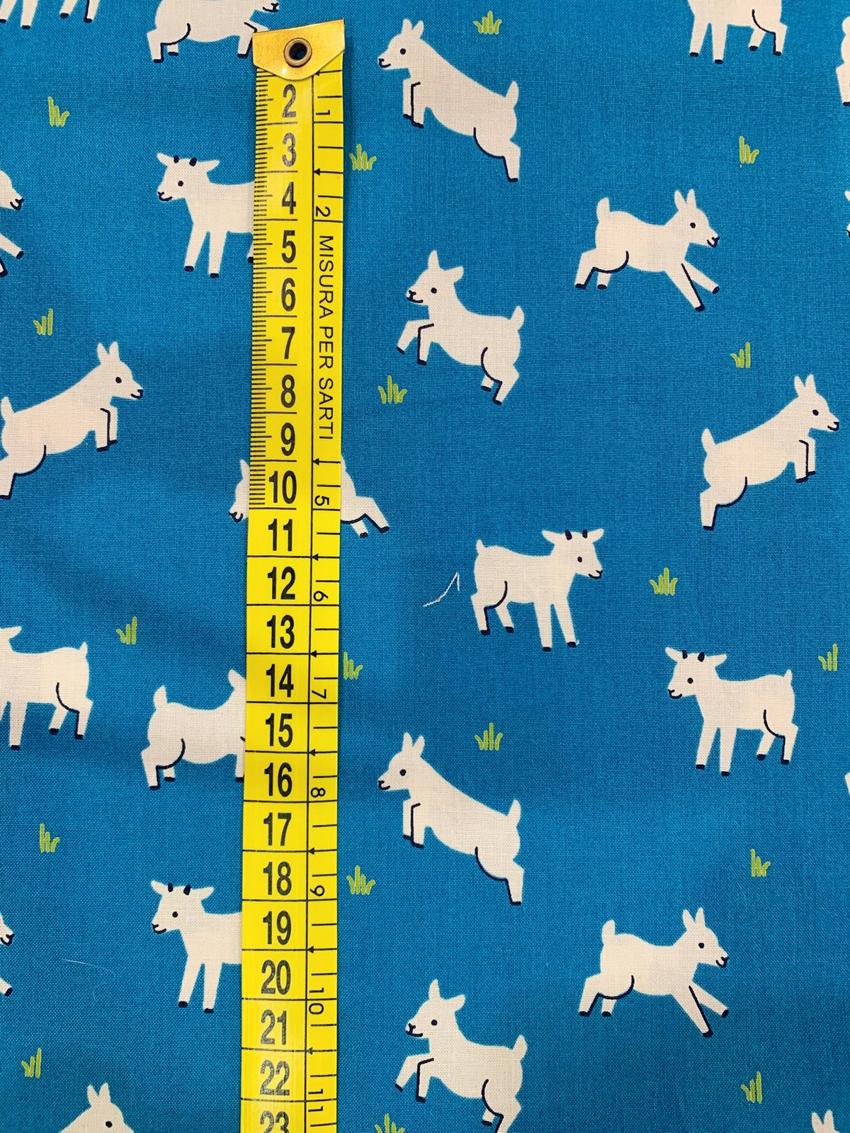 Cotone Americano Animal Animal Vintage Blue Baby Goats - Caprette Al Pascolo