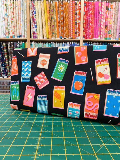 Cotone Americano Trinketry Novelty Matchbook Retro Black