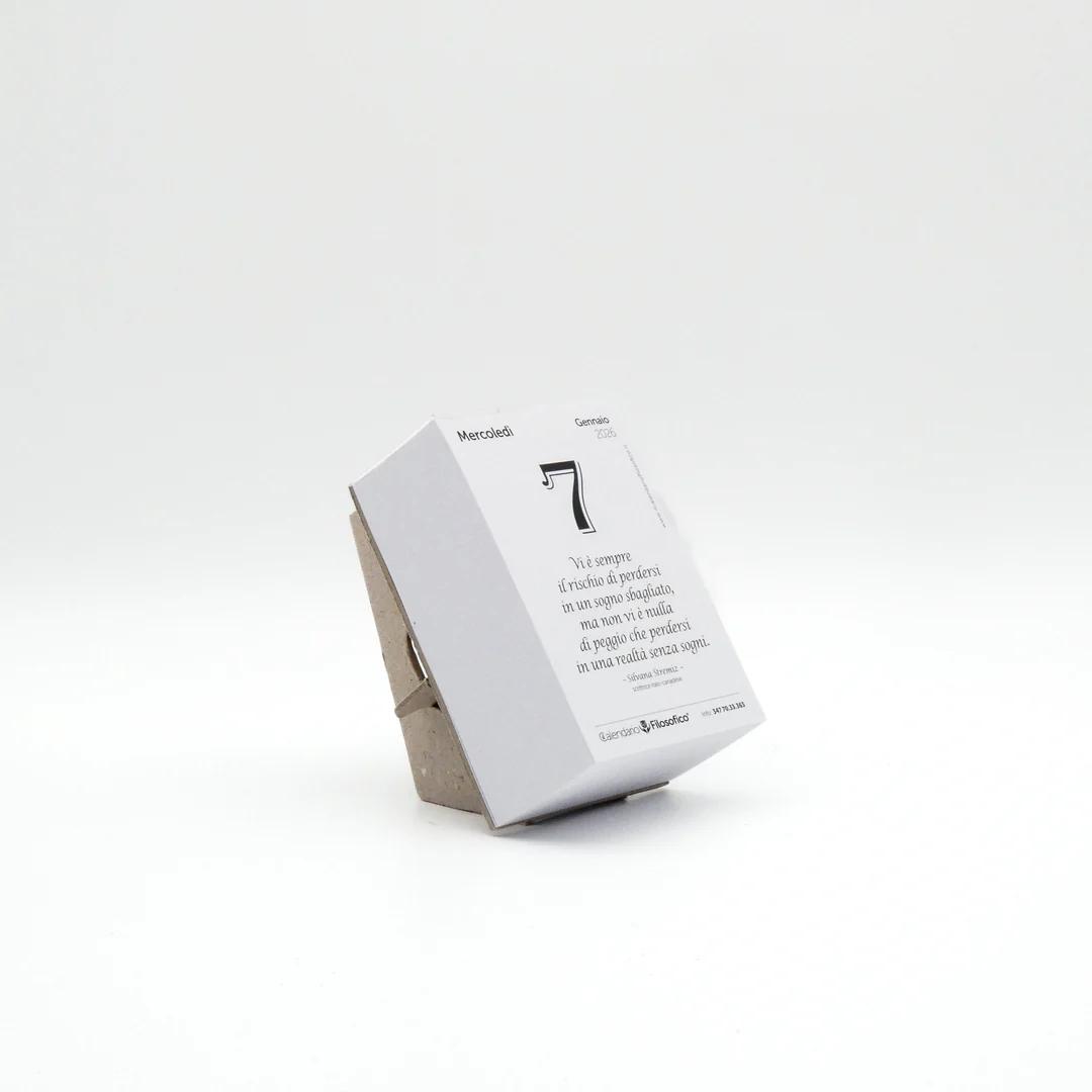 Il Calendario Filosofico 2026 - Midi con supporto in cartone