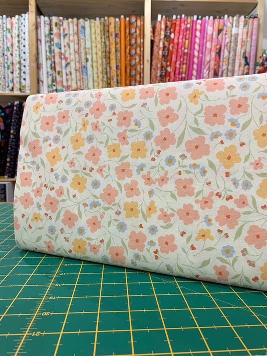 Cotone Americano Cottage Charm Wallpaper Florals