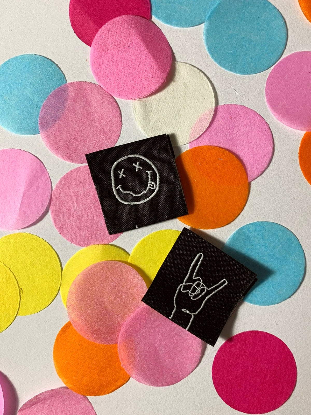 Etichetta ricamata Rock