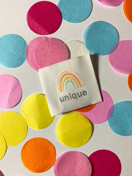 Etichetta ricamata Unique