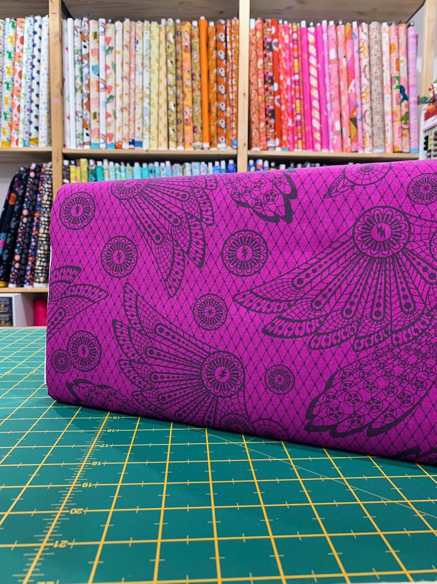 Cotone Americano Raven Lace By Tula Pink