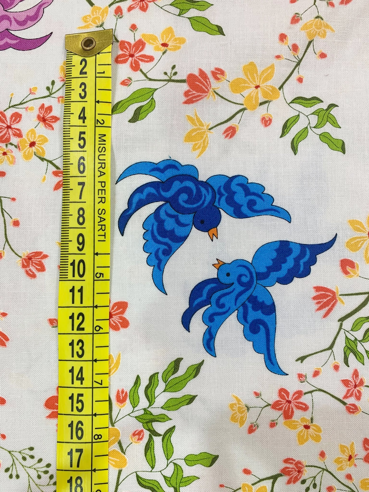 Cotone Americano Legendary Love Lovebirds & Nature - Rondini e Rami Con Fiori