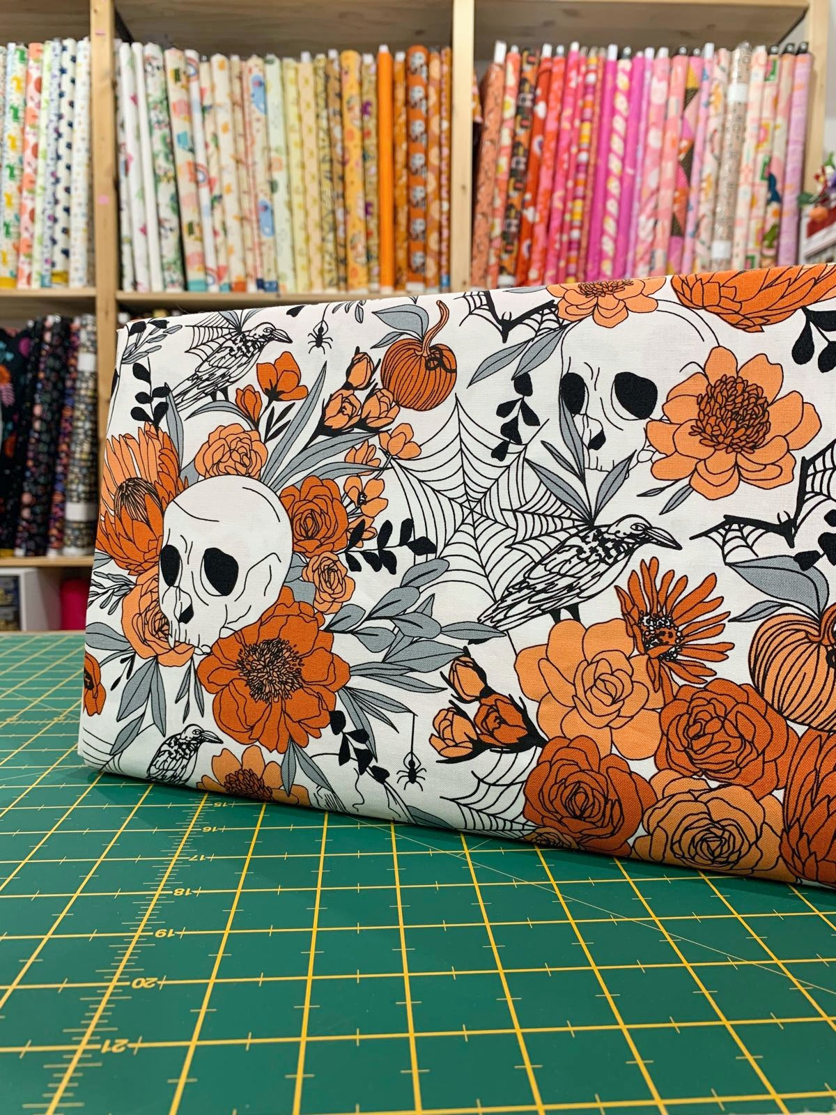 Cotone Americano Noir Haunted Pumpkins Garden